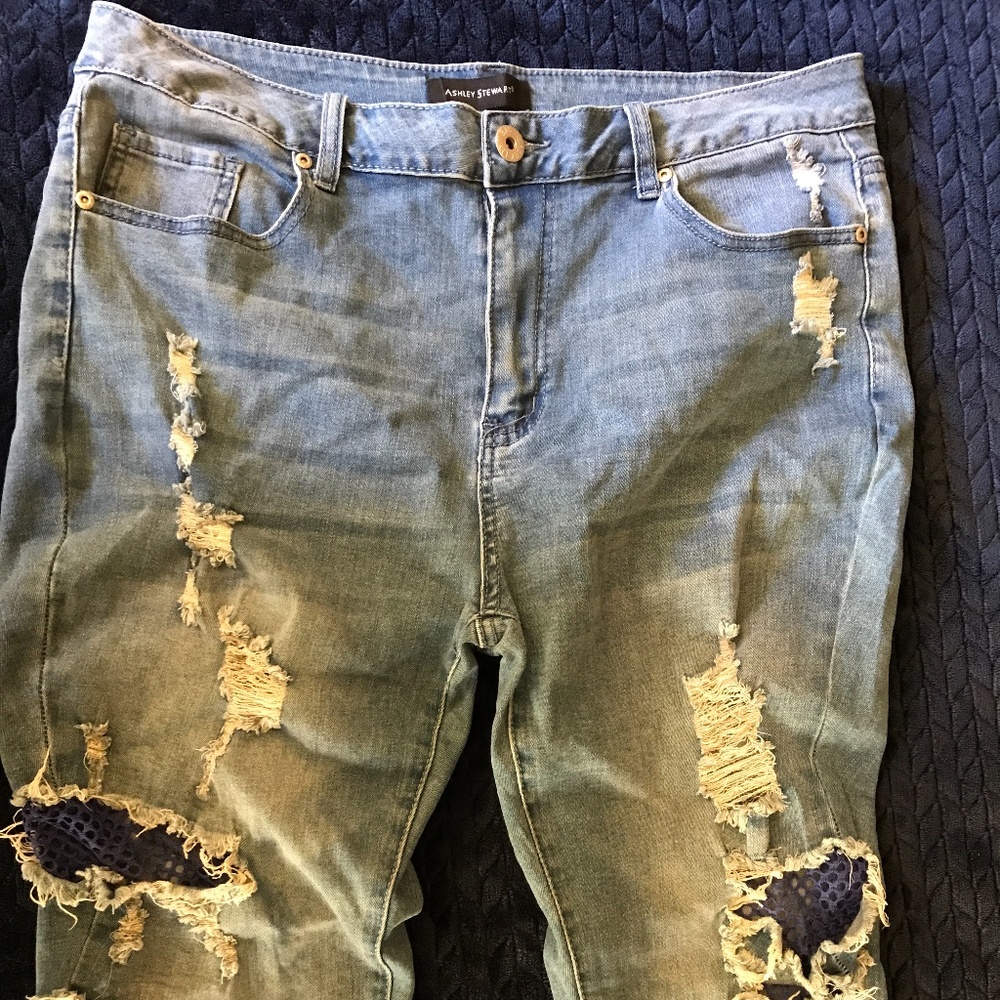 ASHLEY STEWART,BLUE MESH INSET SKINNY DISTRESS JEANS, SIZE 16, COLOR MEDIUM BLUE